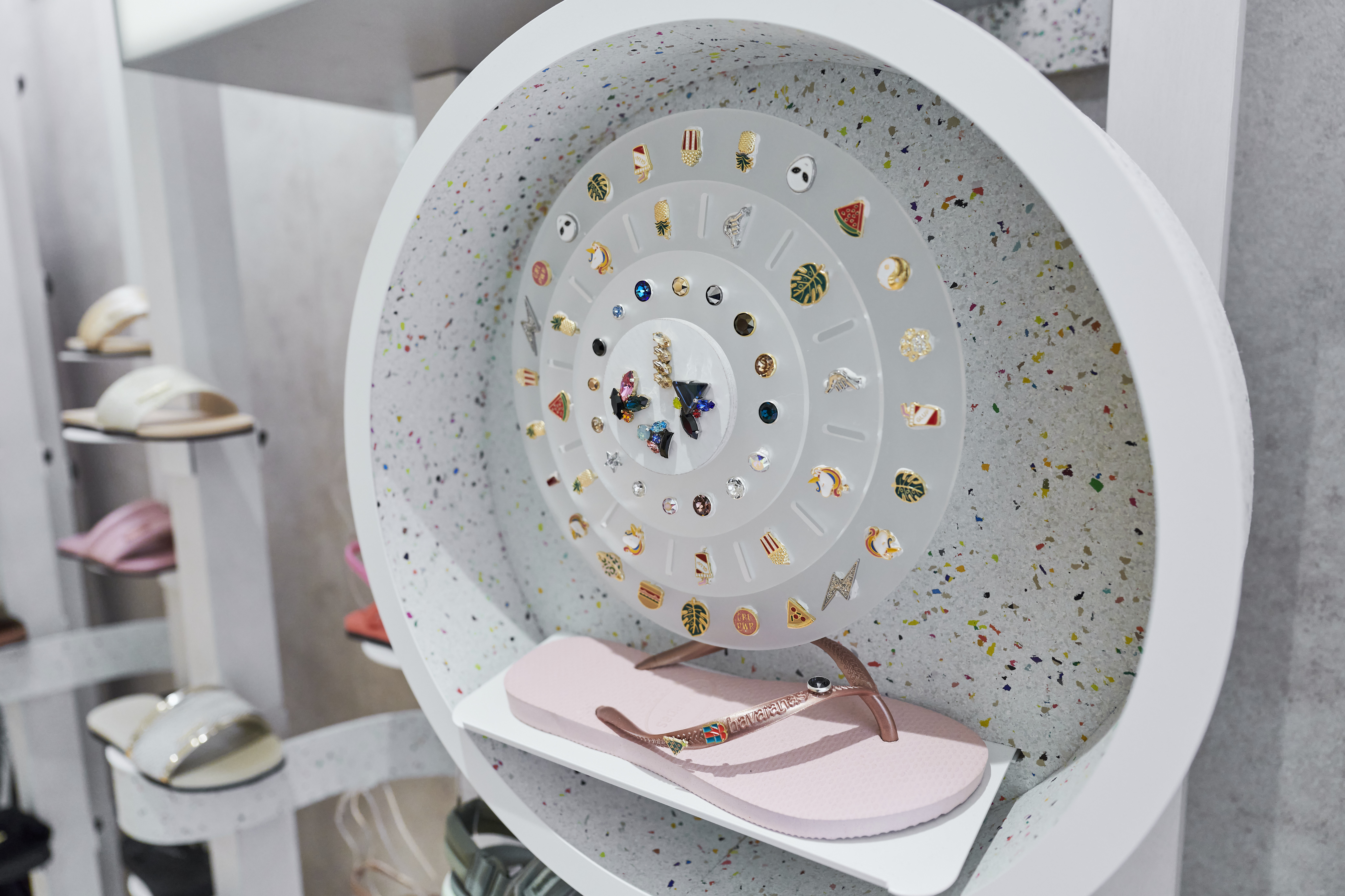 O12 Havianas Selfridges 0137