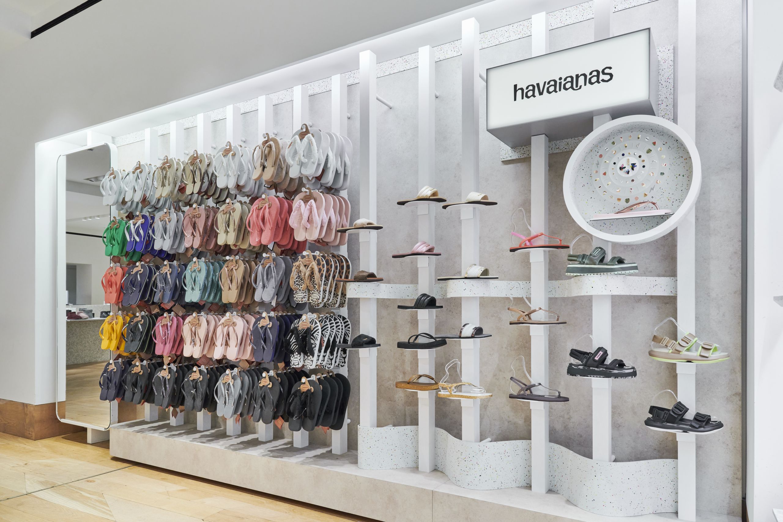 O12 Havianas Selfridges 0162