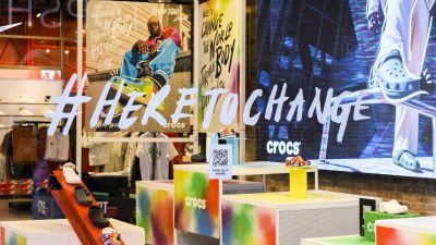 O12 Crocs Footlocker Marble Arch 2405 21 03